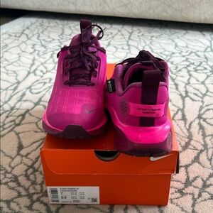 Nike GORETEX - Fuchsia Athletic Sneakers